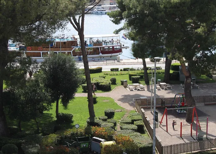 Hostel Petra Marina